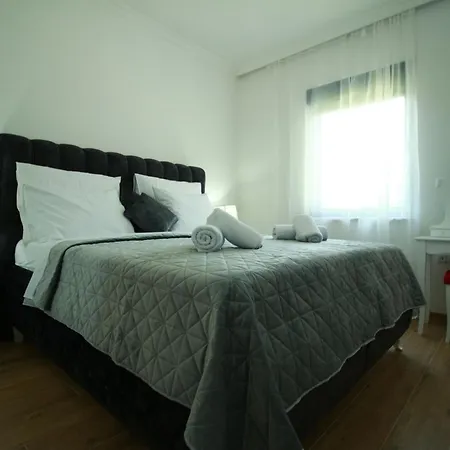 Villa New Built Luxury With Swimming Pool Malinska