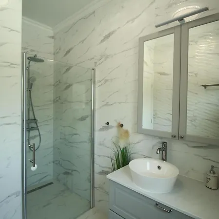 Villa New Built Luxury With Swimming Pool *