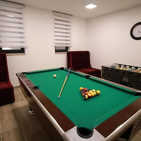 New Built Luxury With Swimming Pool Villa *