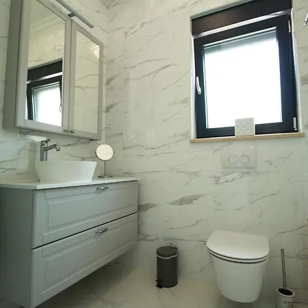 New Built Luxury With Swimming Pool Villa